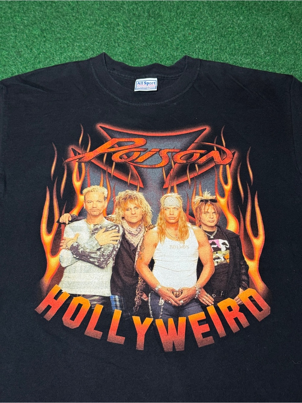 Vintage 90s Y2K Poison Hollyweird Tour T-shirt, Bret Michaels Hair Metal Large